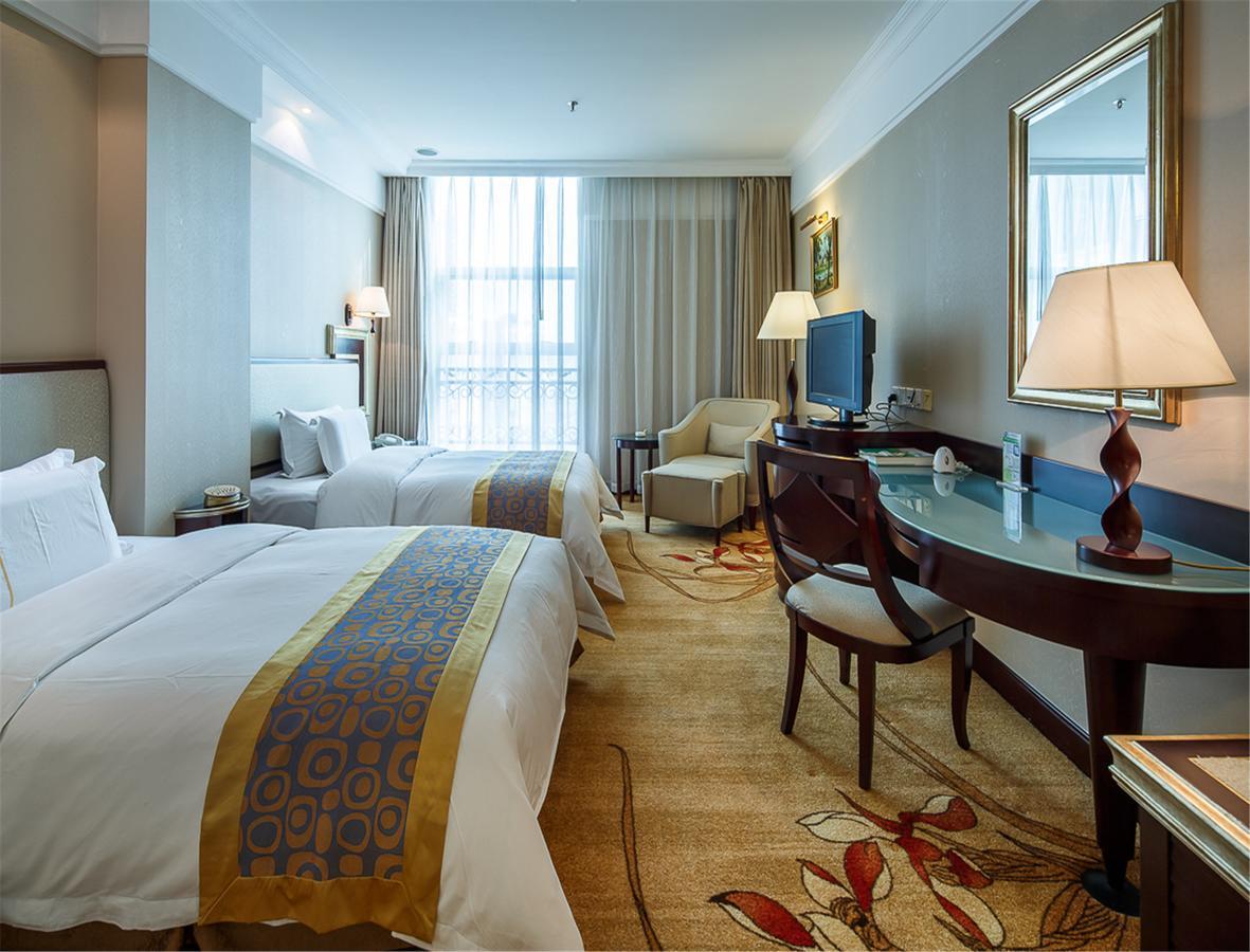 City Hotel ฝอซาน ภายนอก รูปภาพ