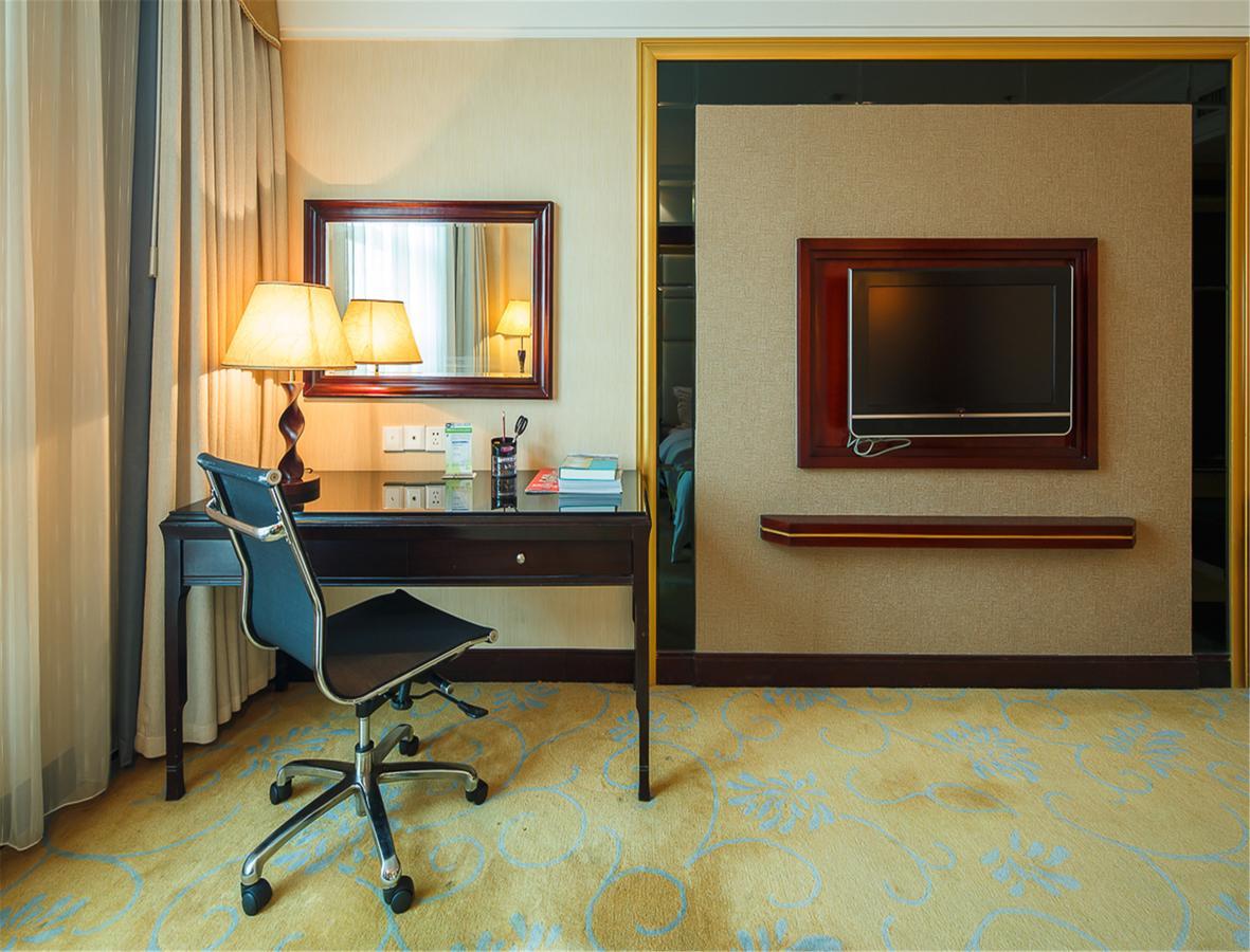 City Hotel ฝอซาน ภายนอก รูปภาพ