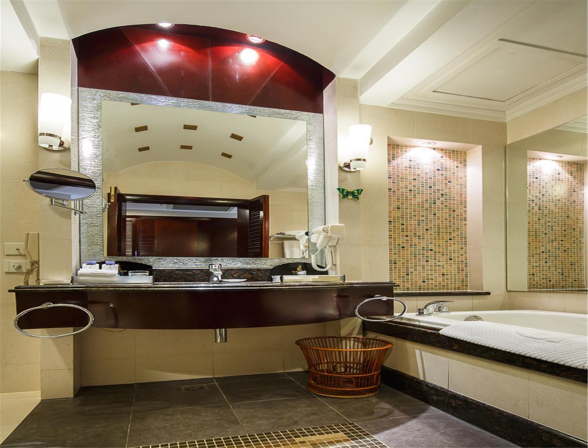 City Hotel ฝอซาน ภายนอก รูปภาพ