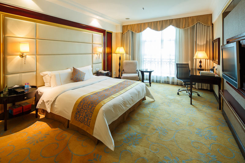 City Hotel ฝอซาน ภายนอก รูปภาพ