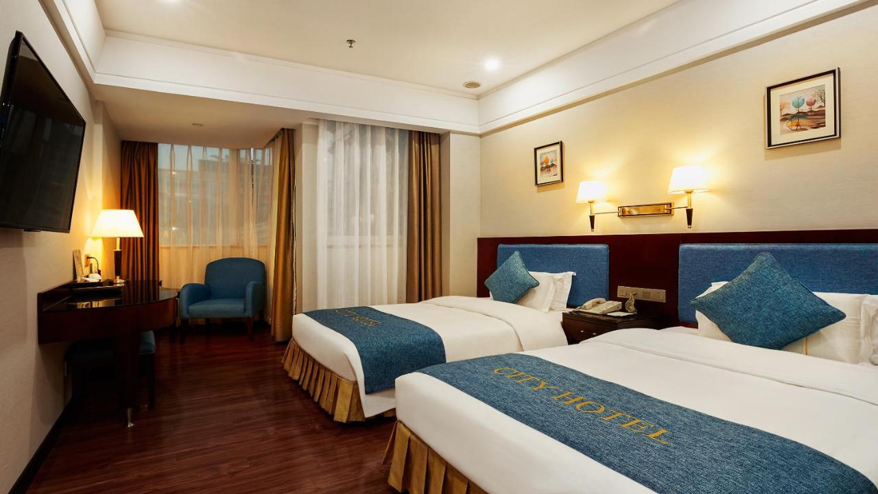 City Hotel ฝอซาน ภายนอก รูปภาพ